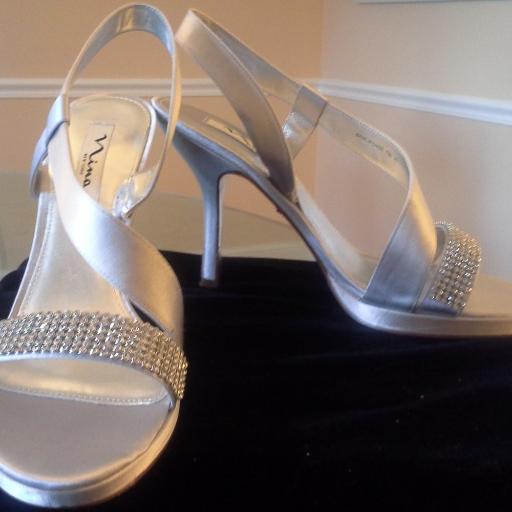 Nina Gloria YS Silver Crystal Sandal Heels - Picture 4 of 8